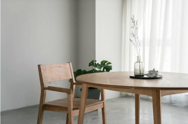 Round Dining Table