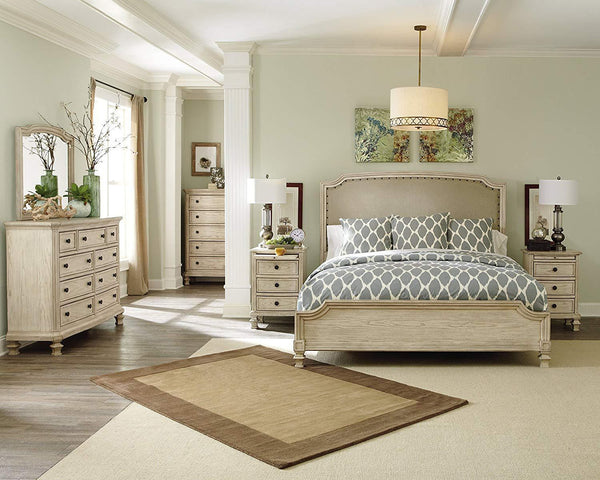 3 Drawers with Pull Out Tray
