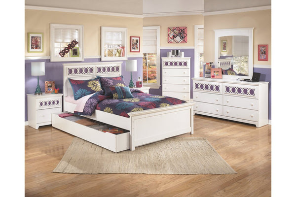 Zayley Dresser and Mirror